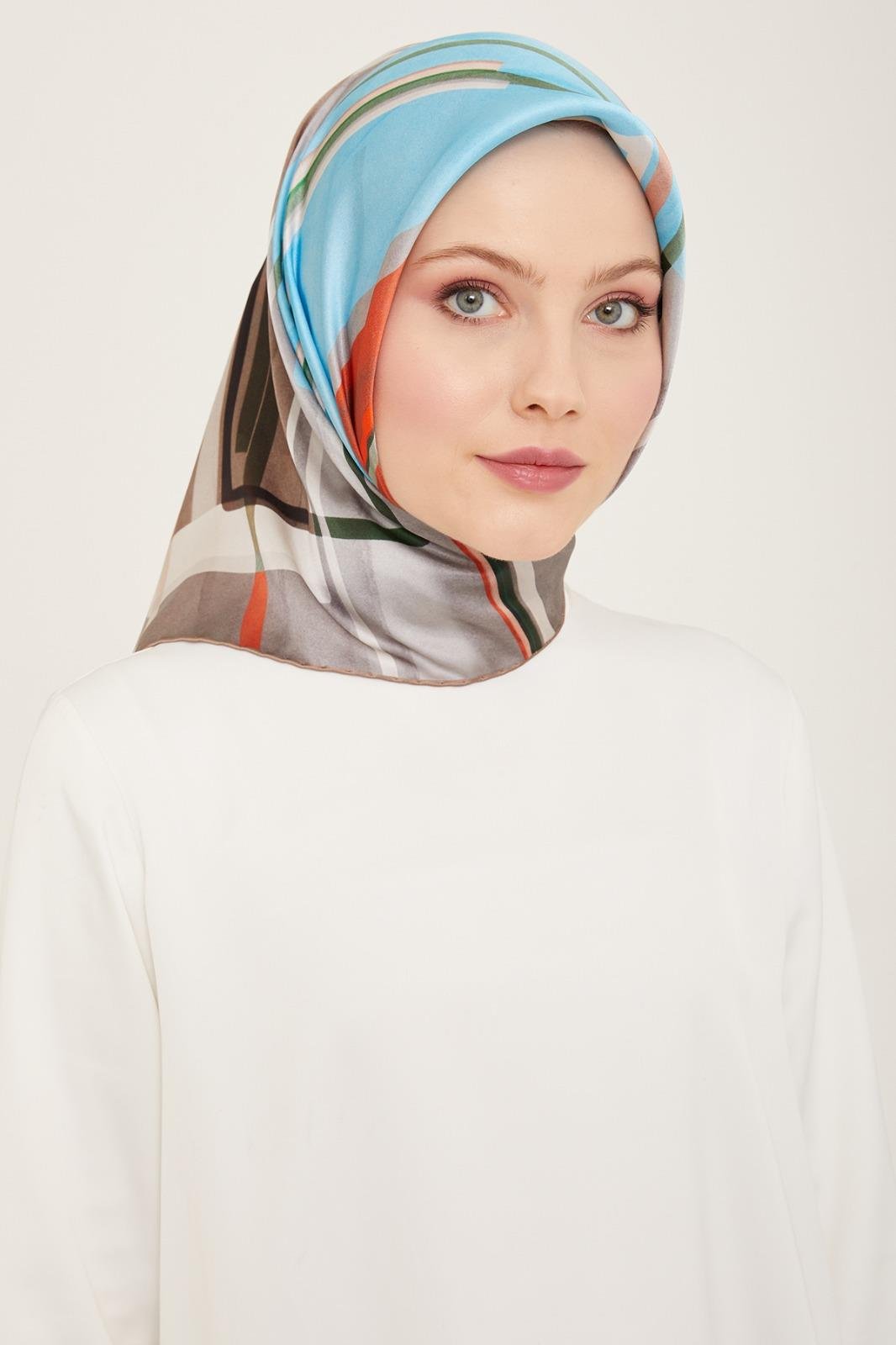 armine-antrasit-gri-karma-desen-sura-i-effe93 Armine Antrasit Gri Karma Desen Sura İpek Eşarp 9147 - 05 - Görsel 1