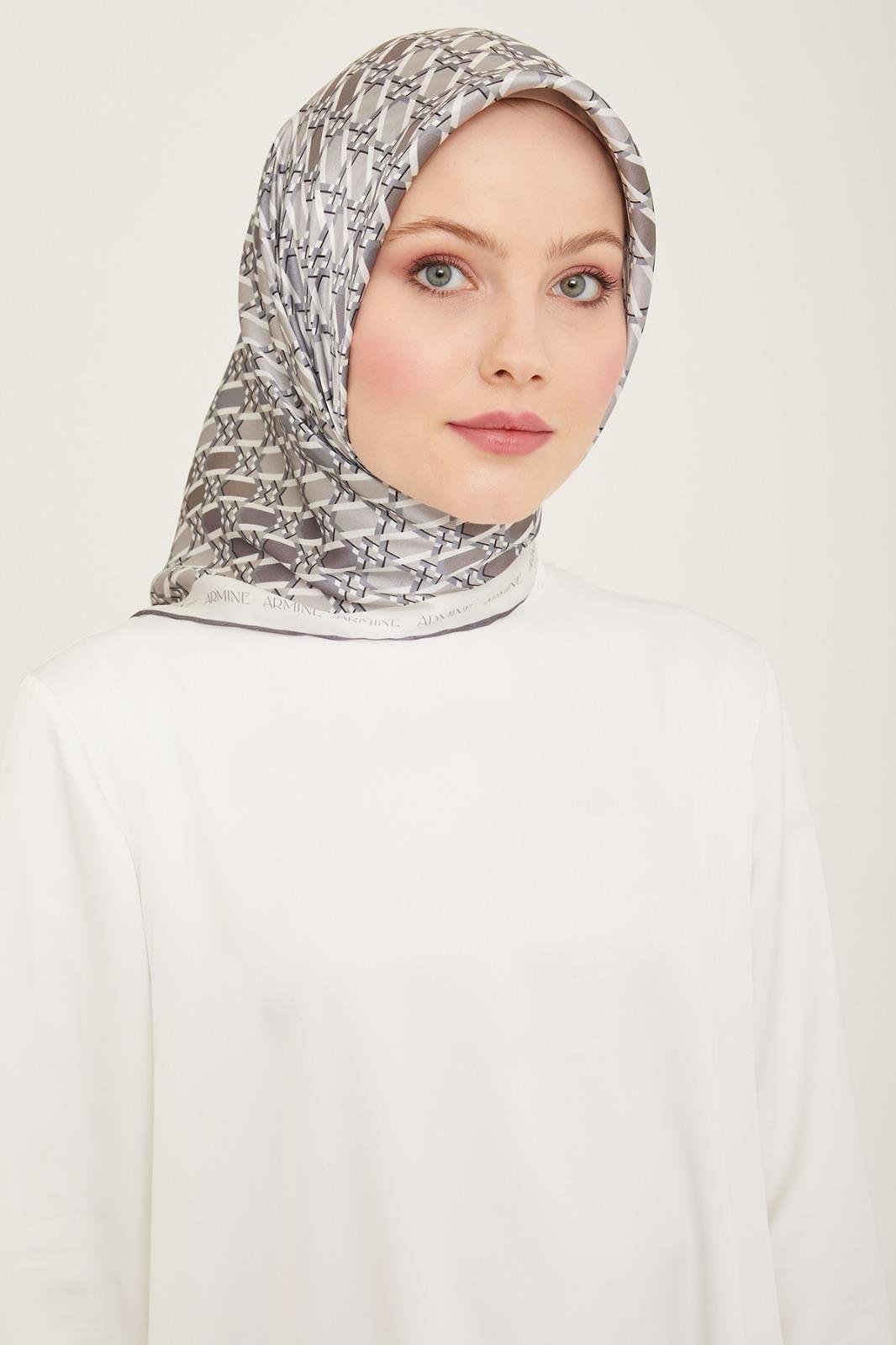 armine-beyaz-gri-geometrik-desen-tivil-d2da2c Armine Beyaz - Gri Geometrik Desen Tivil İpek Eşarp 9144 - 04 - Görsel 1