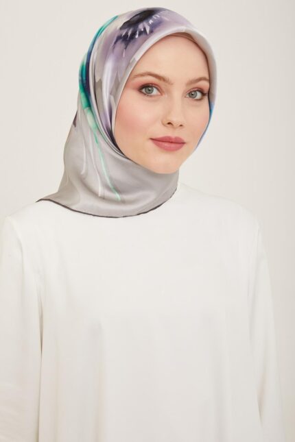 Armine Gümüş Çiçek Desen Tivil İpek Eşarp 9105 - 32