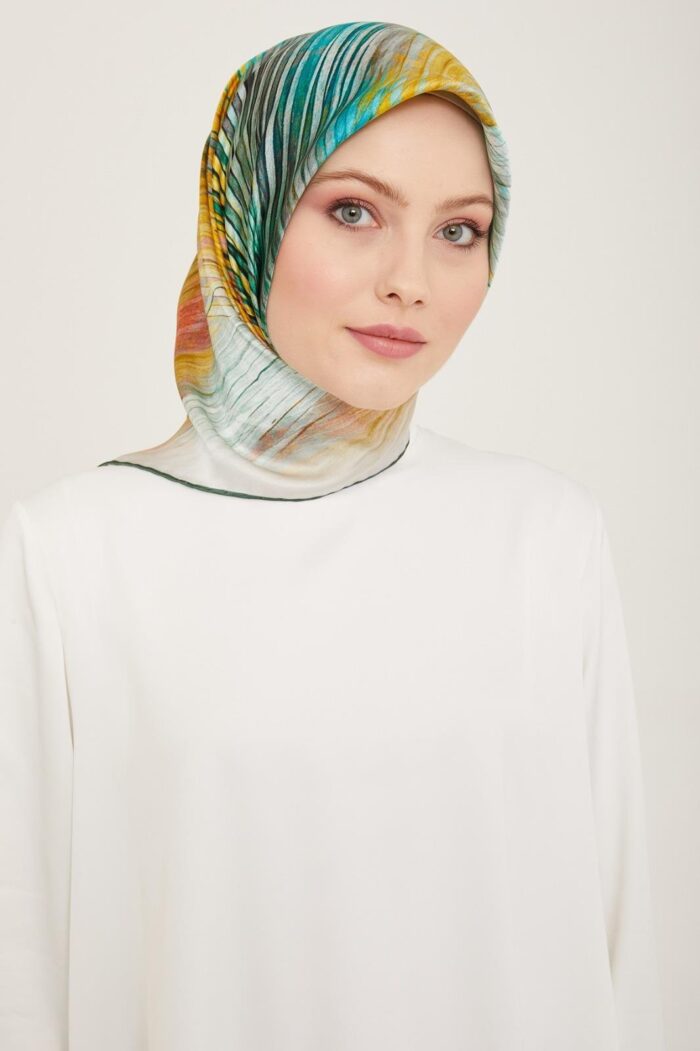 Armine Hardal - Zümrüt Yeşil Çizgili Desen Tivil İpek Eşarp 9143 - 83 - Görsel 1