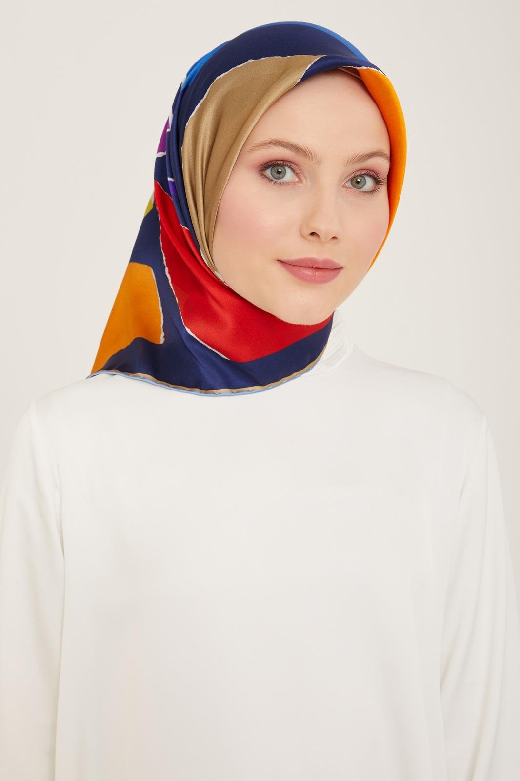 armine-lacivert-geometrik-desen-tivil-b41a61 Armine Lacivert Geometrik Desen Tivil İpek Eşarp 9125 - 80 - Görsel 1