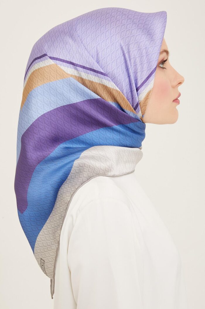Armine Mor-Mavi Geçişli Monogram Desen Tivil İpek Eşarp 9111-34 - Görsel 2