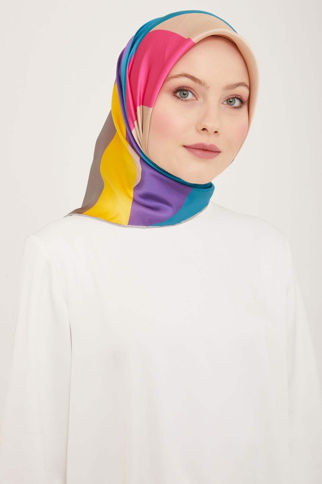 armine-mor-turkuaz-dalga-desen-tivil-i-f-6323 Armine Mor - Turkuaz Dalga Desen Tivil İpek Eşarp 9148 - 83 - Görsel 1