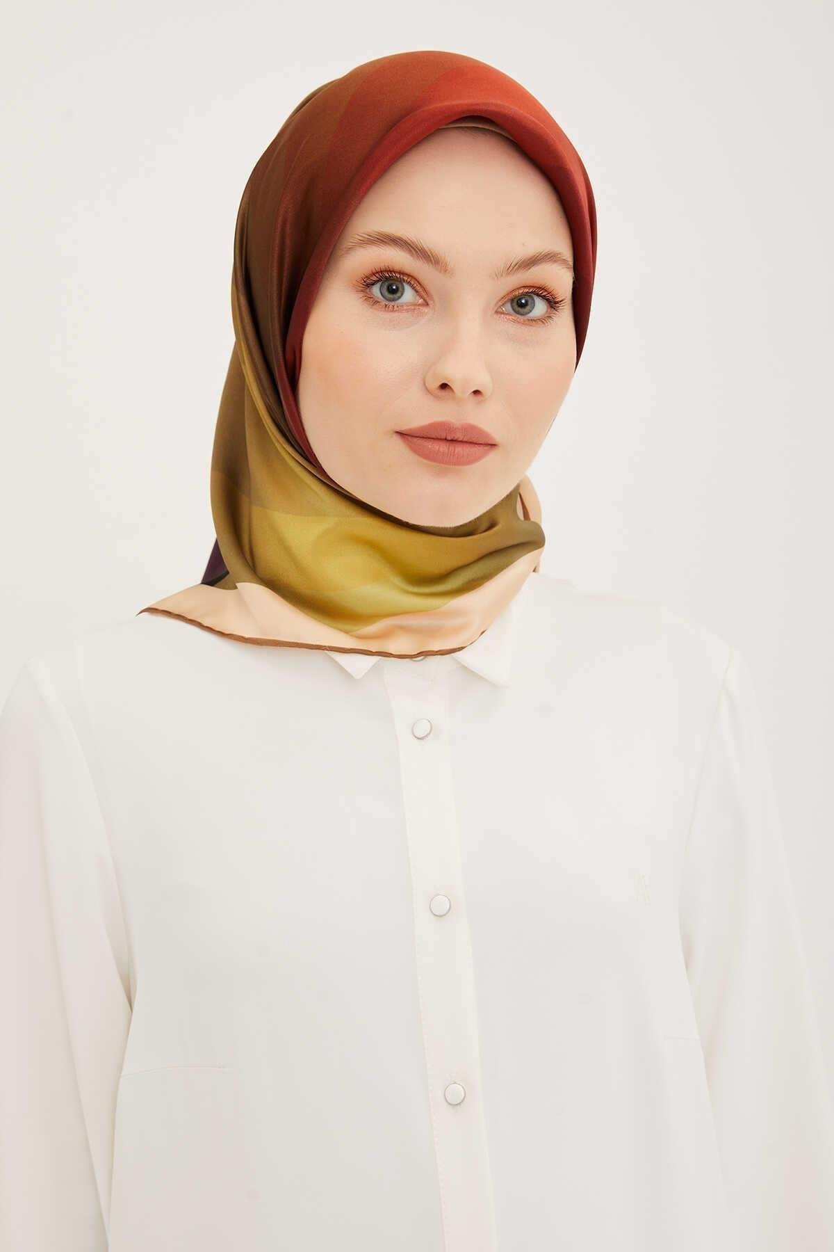 armine-nostalji-serit-desenli-tivil-ip-7634d9 Armine Nostalji Şerit Desenli Tivil İpek Eşarp 8904 - 12 - Görsel 1