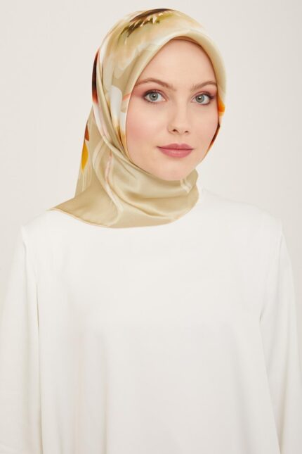 Armine Soft Yeşil Çiçek Desen Sura İpek Eşarp 9105 - 50