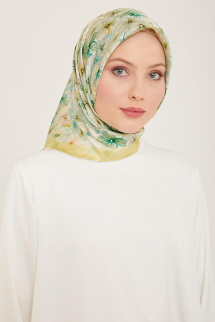 Armine Soft Yeşil Çiçek Desen Tivil İpek Eşarp 9108 - 02