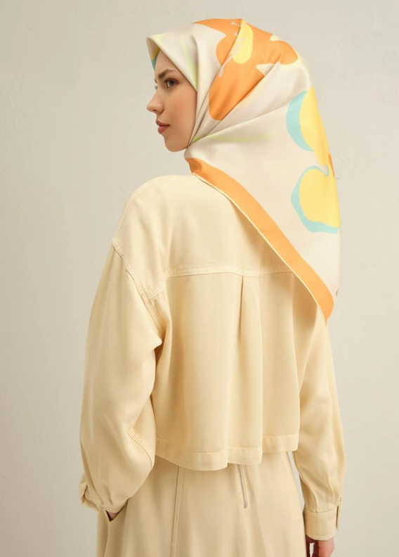 armine-sura-ipek-esarp-9317-80-turuncu-f-2cab Armine Sura İpek Eşarp 9317 - 80 Turuncu Karışık Desen - Görsel 1