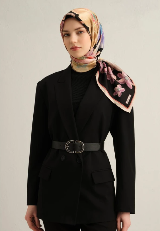 armine-sura-ipek-esarp-9318-04-siyah-k-fd63d Armine Tivil İpek Eşarp 9318 - 04 Siyah Karışık Desen - Görsel 1