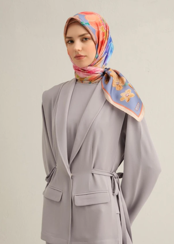 armine-sura-ipek-esarp-9318-07-mor-kar-f9cf98 Armine Sura İpek Eşarp 9318 - 07 Mor Karışık Desen - Görsel 1