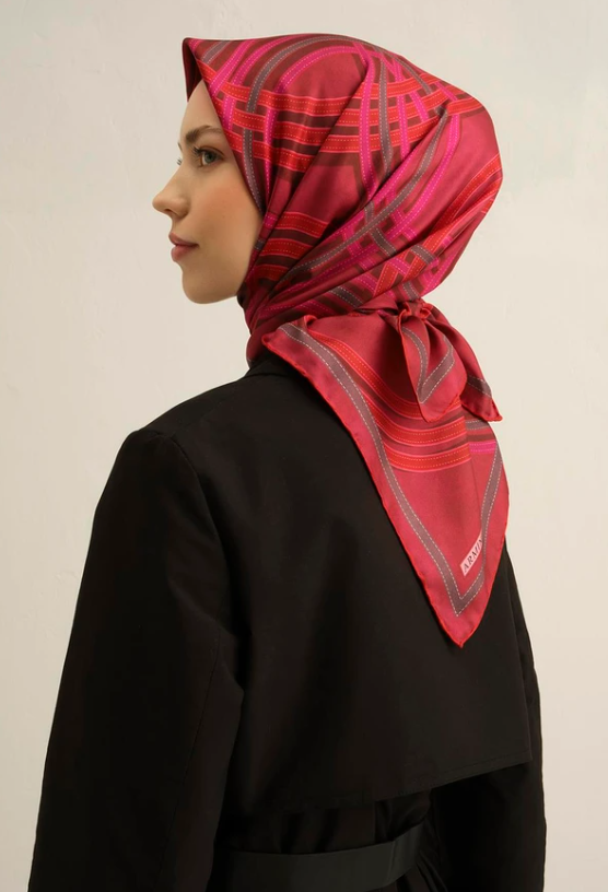 armine-sura-ipek-esarp-9333-83-pembe-k-8ffc Armine Tivil İpek Eşarp 9333 - 83 Pembe Karışık Desen - Görsel 1