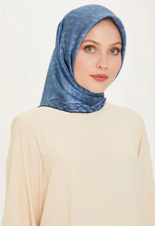 armine-tivil-ipek-esarp-9230-33-mavi-k-e-af0d Armine Tivil İpek Eşarp 9230 - 33 Mavi Karışık Desen - Görsel 1