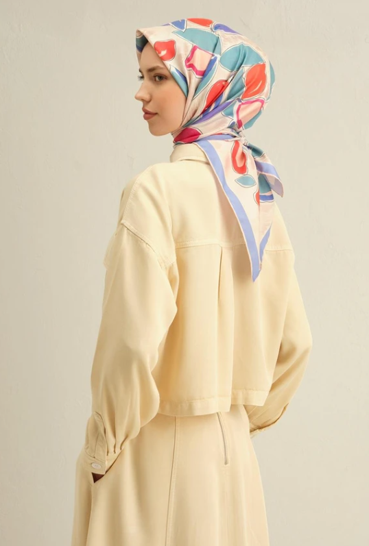 armine-tivil-ipek-esarp-9314-35-beyaz-bf66-b Armine Tivil İpek Eşarp 9314 - 35 Beyaz Karışık Desen - Görsel 1