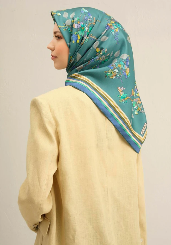 armine-tivil-ipek-esarp-9316-32-yesil-de62d Armine Sura İpek Eşarp 9316 - 32 Yeşil Karışık Desen - Görsel 1
