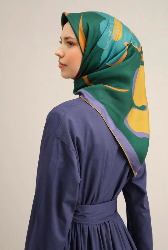 armine-tivil-ipek-esarp-9317-53-yesil-5a606 Armine Sura İpek Eşarp 9317 - 53 Yeşil Karışık Desen - Görsel 1