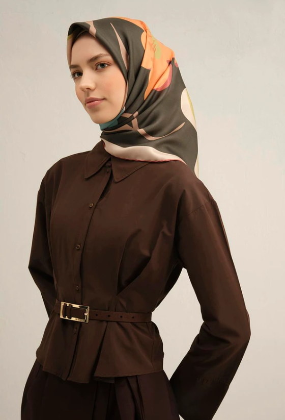armine-tivil-ipek-esarp-9317-82-yesil-15e7f Armine Sura İpek Eşarp 9317 - 82 Yeşil Karışık Desen - Görsel 1