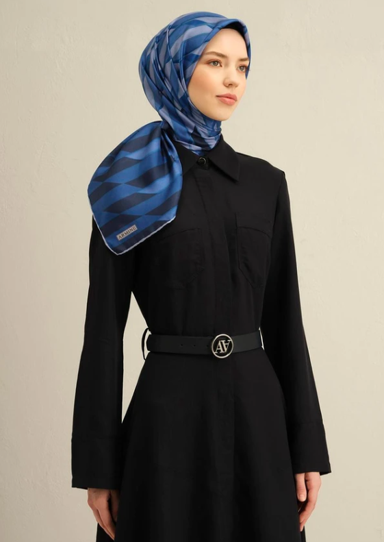 armine-tivil-ipek-esarp-9325-85-mavi-k-3a1157 Armine Tivil İpek Eşarp 9325 - 85 Mavi Karışık Desen - Görsel 1