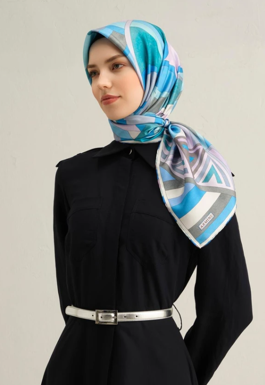 armine-tivil-ipek-esarp-9336-32-mavi-k-926b7 Armine Sura İpek Eşarp 9336 - 32 Mavi Karışık Desen - Görsel 1