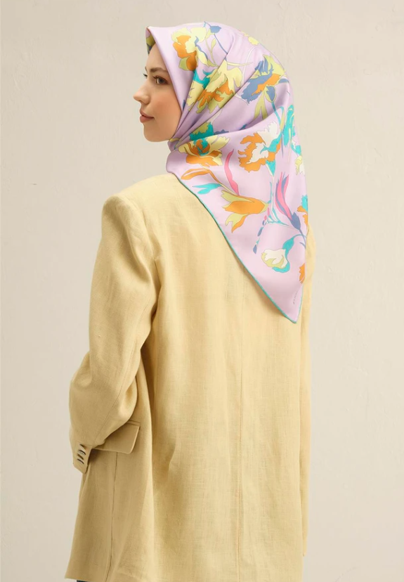 armine-tivil-ipek-esarp-9342-56-lila-k-a1362 Armine Sura İpek Eşarp 9342 - 56 Lila Karışık Desen - Görsel 1