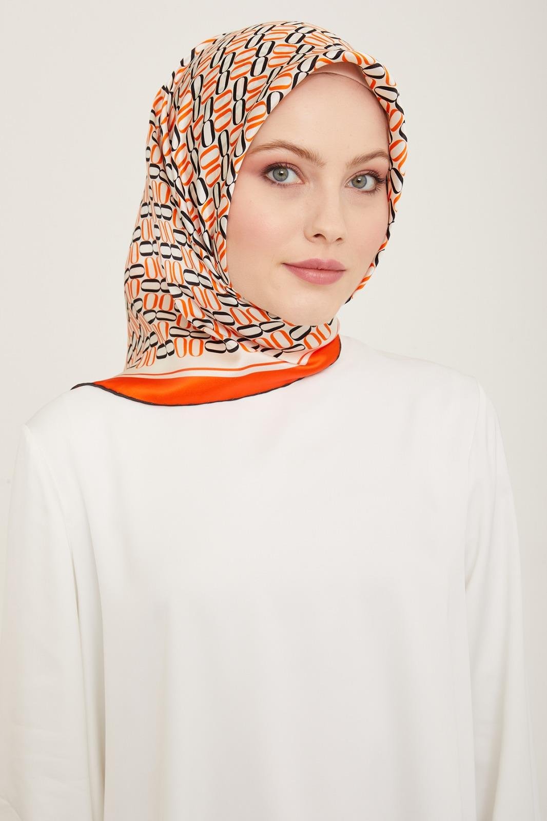 armine-turuncu-geometrik-desen-tivil-i-4d6c- Armine Turuncu Geometrik Desen Tivil İpek Eşarp 9149 - 37 - Görsel 1