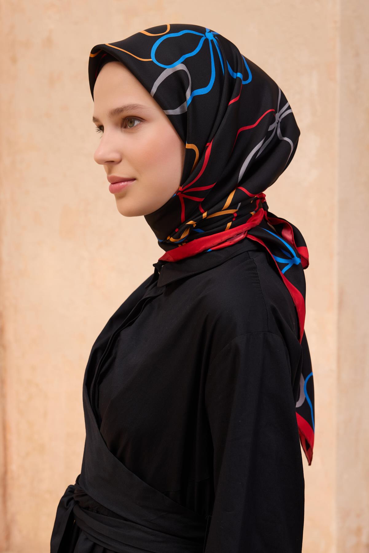 belli-tivil-ipek-esarp-4113-85-siyah-k-03-42f Belli Tivil İpek Eşarp 4113 - 85 Siyah Karışık Desen - Görsel 1