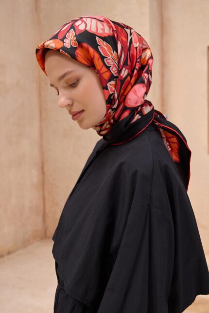 Belli Tivil Saf İpek Eşarp 4114- 38 Siyah Karışık Desen