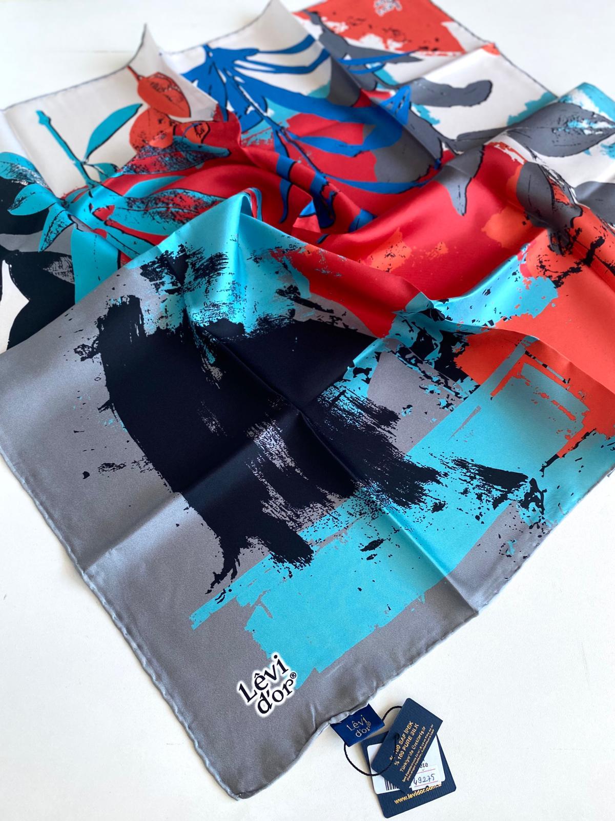 levidor-tivil-saf-ipek-esarp-49275-gri-47a2- Levidor Tivil Saf İpek Eşarp 49275 Gri Karışık Desen - Görsel 1