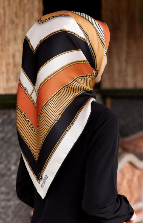 vissona-tivil-ipek-esarp-17217-5-0014-ffd480 Vissona Tivil İpek Eşarp 17217 - 5 - 0014 - 0001 Turuncu Karışık Desen - Görsel 1