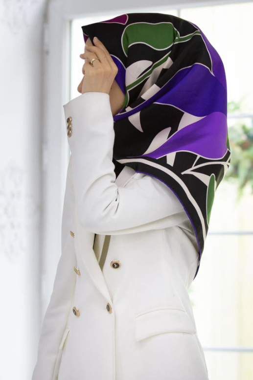 vissona-tivil-ipek-esarp-60061-6-0023-0bd-01 Vissona Tivil İpek Eşarp 60061 - 6 - 0023 - 0026 Mor Karışık Desen - Görsel 1