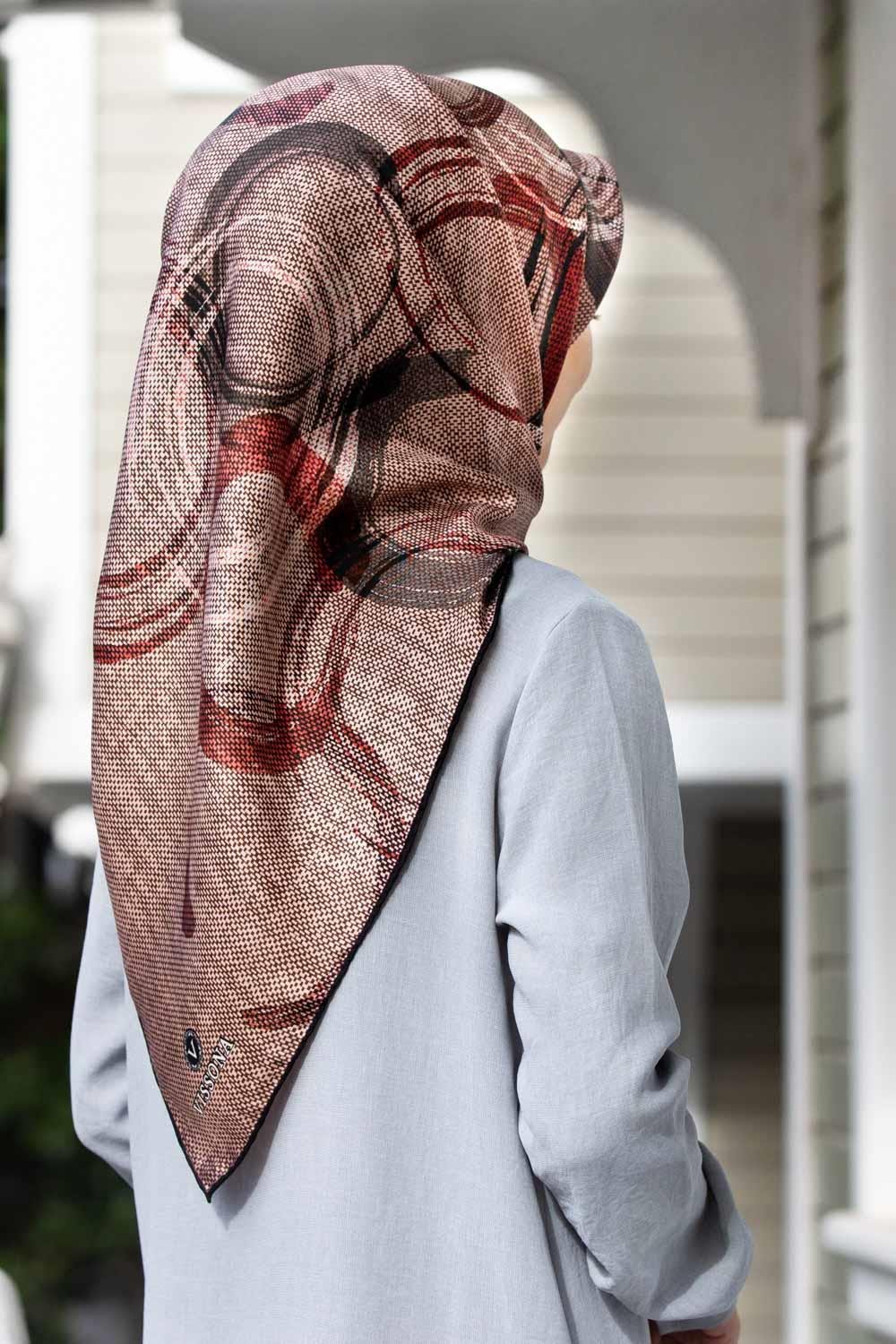 vissona-tivil-ipek-esarp-7405-0019-002-cca-89 Vissona Tivil İpek Eşarp 7405 - 0019 - 0028 Bordo Karışık Desen - Görsel 1