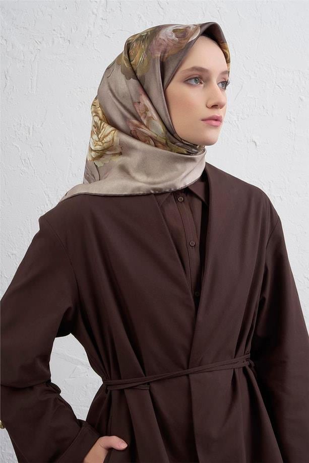 armine-tivil-saf-ipek-esarp-9419-35-ko-a2b-96 Armine Tivil Saf İpek Eşarp 9419-35 Koyu Vizon Karışık Desen - Görsel 1