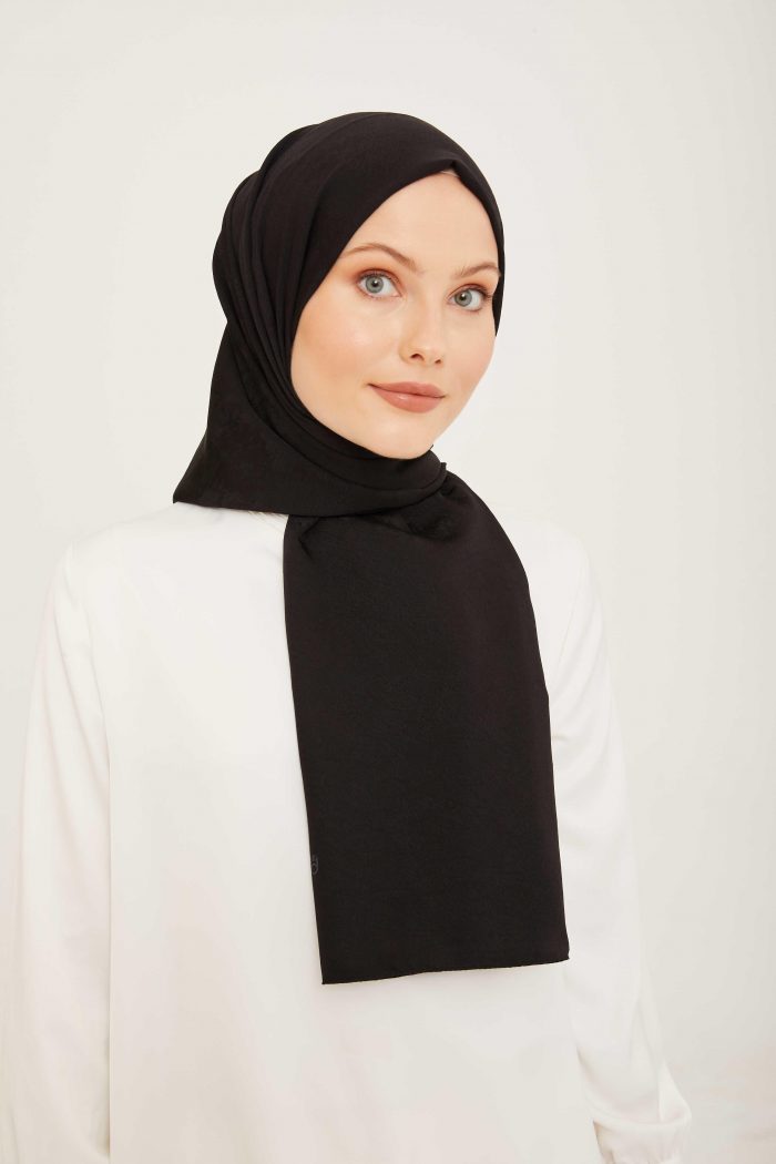 Armine Trend J.Capri Siyah Düz Renk Şal 8-1075 - Görsel 1