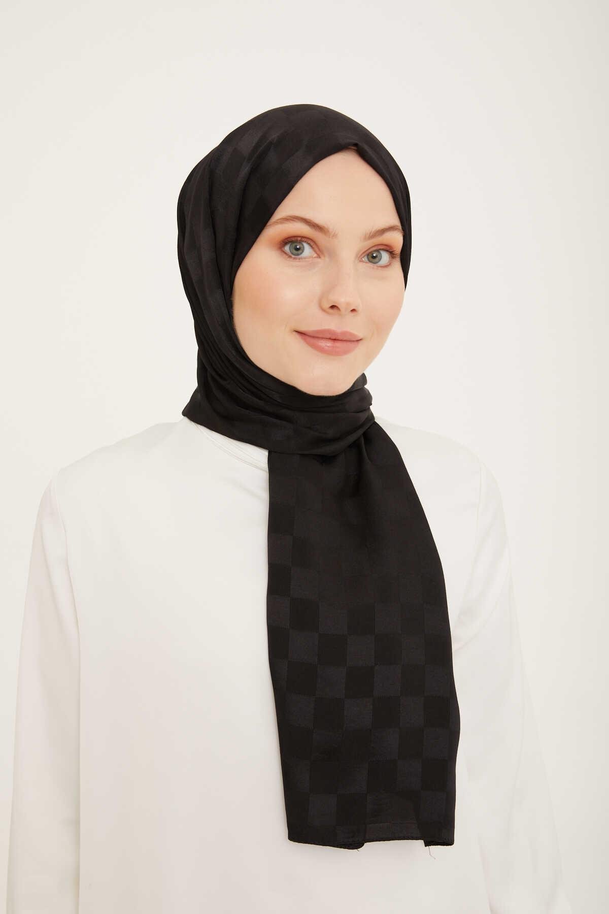 armine-trend-jakarli-siyah-dama-desen-e19ca7 Armine Trend Jakarlı Siyah Dama Desen Diamond şal 2-65 - Görsel 1