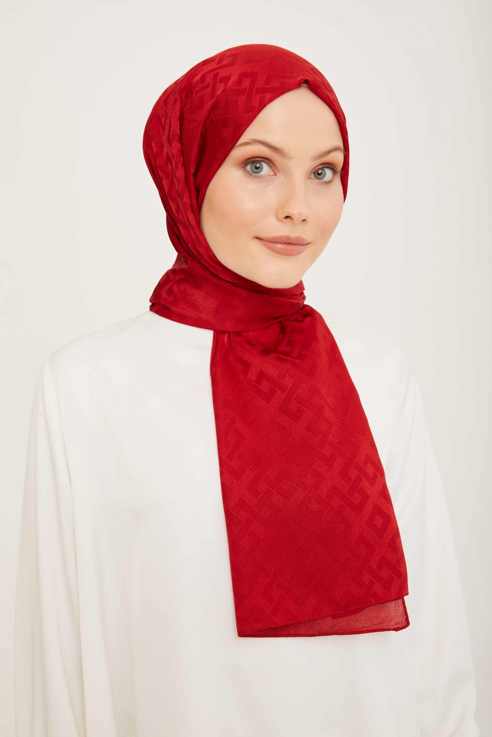 armine-trend-jan-jan-kirmizi-geometrik-eb3557 Armine Trend Jan Jan Kırmızı Geometrik Desen Jakar Şal 5-21098 - Görsel 1