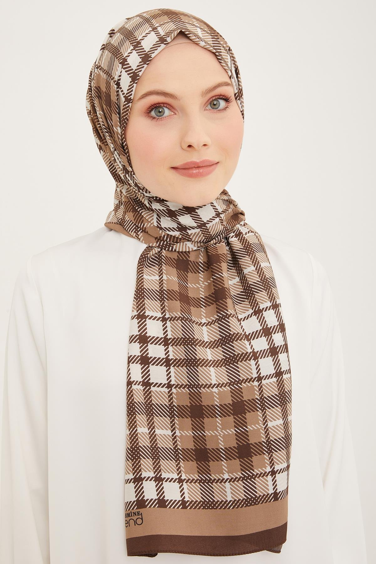 armine-trend-kahverengi-ekose-desen-mo-486e- Armine Trend Kahverengi Ekose Desen Modal Şal 4713-14-A - Görsel 1