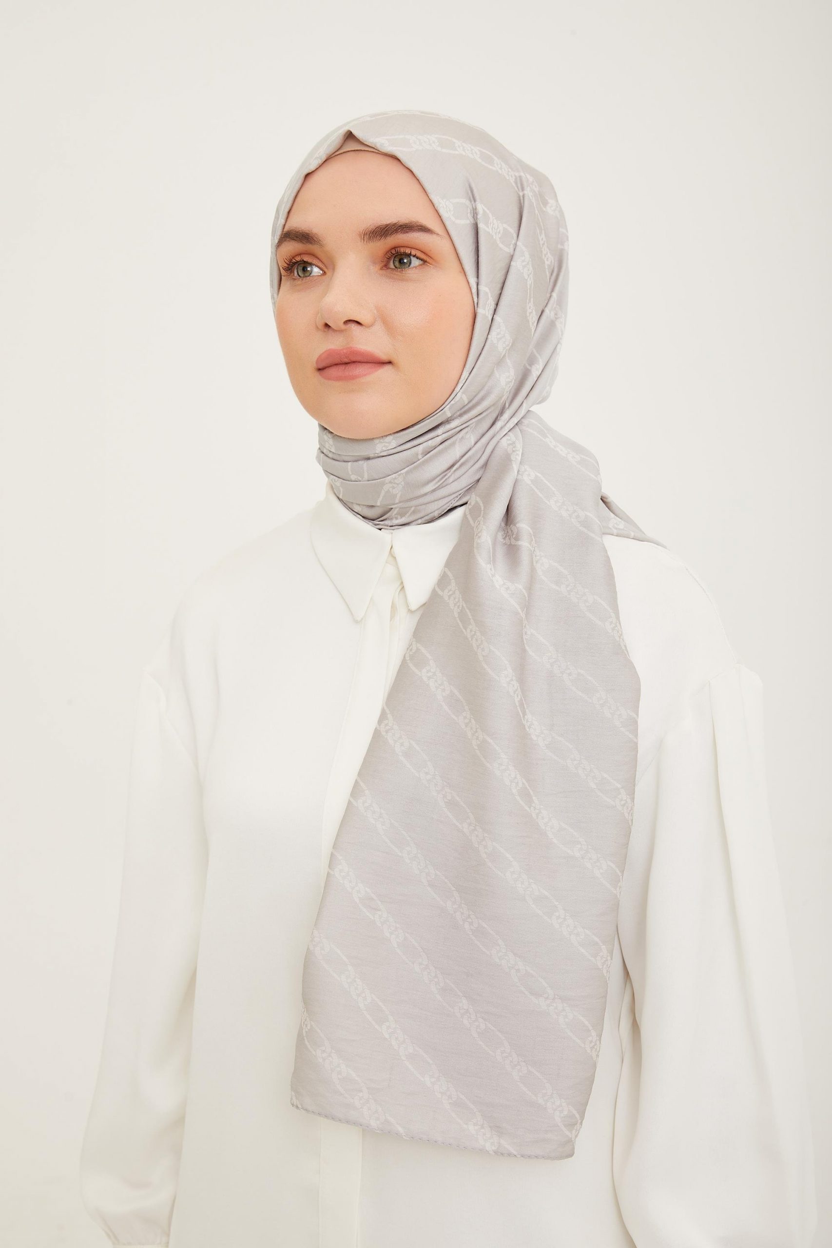 armine-trend-pure-lina-tas-renk-zincir-0-4b9a Armine Trend Pure Lina Taş Renk  Zincir Desen Şal 16-23017 - Görsel 1