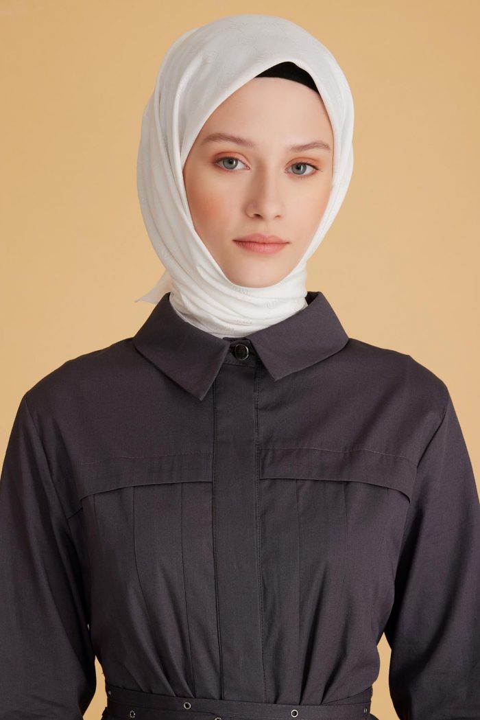 Belli Fresh Monogram Jakarlı Eşarp 2-71 Beyaz Monogram Desenli - Görsel 1