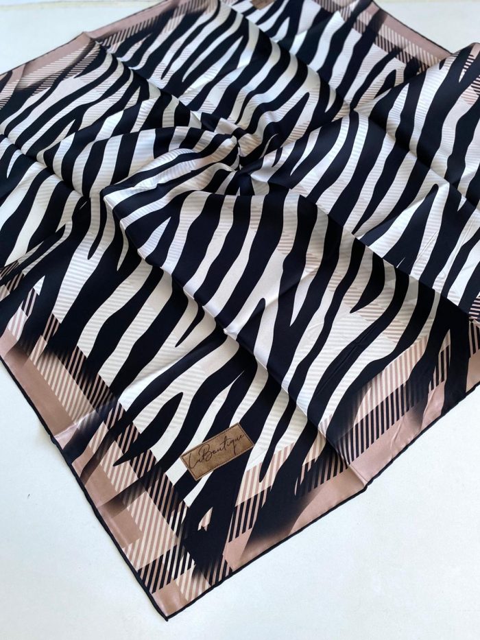 La Boutique Defolu Tivil İpek Eşarp 49891 Somon-Siyah  Karışık Desen - Görsel 1