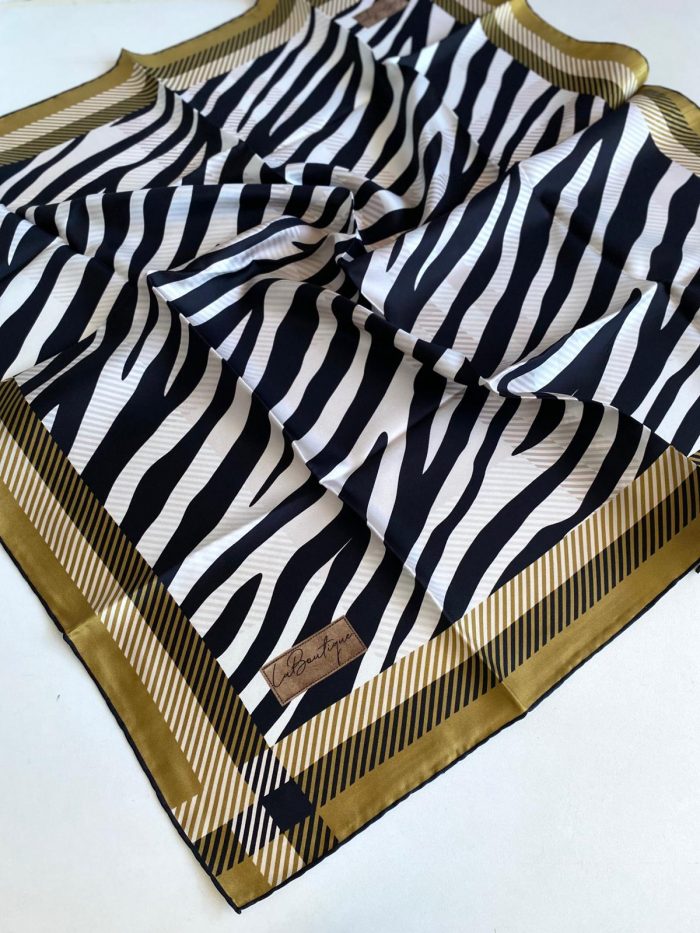 La Boutique Defolu Tivil İpek Eşarp 49898 Yağ Yeşili-Siyah Zebra Desen - Görsel 1