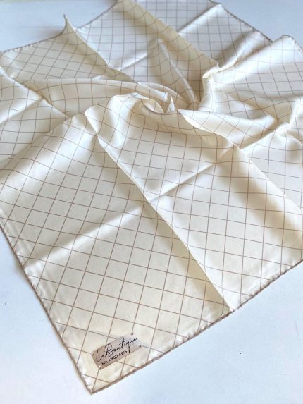 La Boutique Defolu Tivil Saf İpek Eşarp 50205 Beyaz Karışık Desen