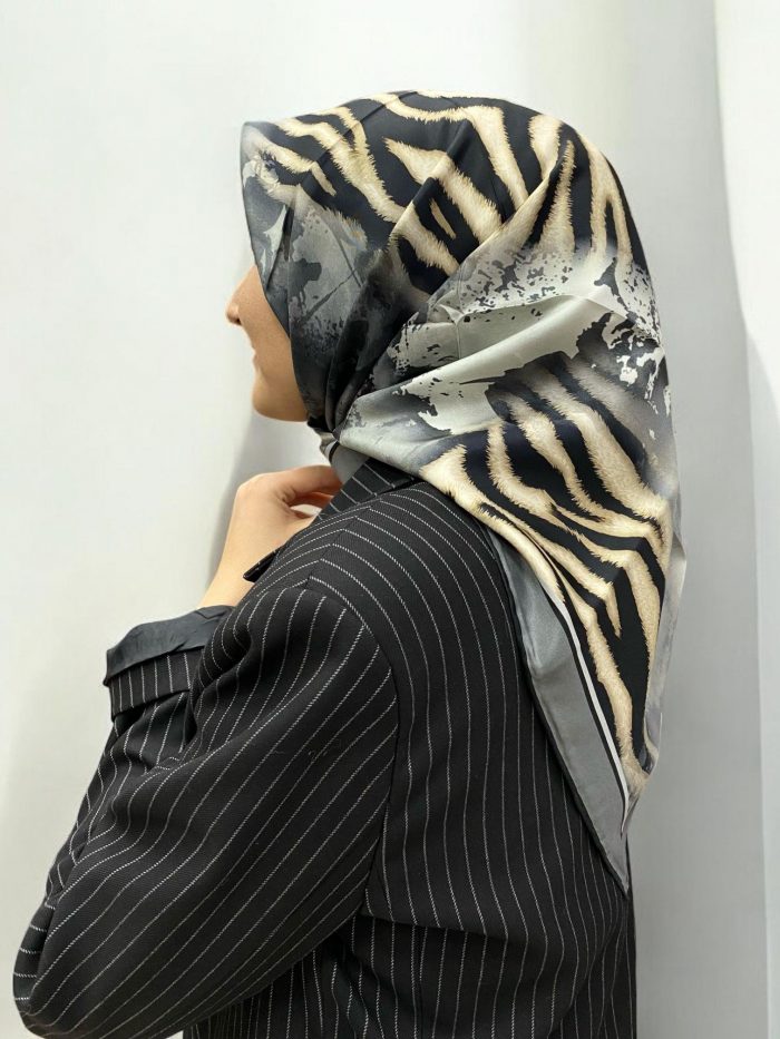 Pierre Cardin Gri Zebra Desenli Tivil İpek Eşarp 8447438-912 - Görsel 1