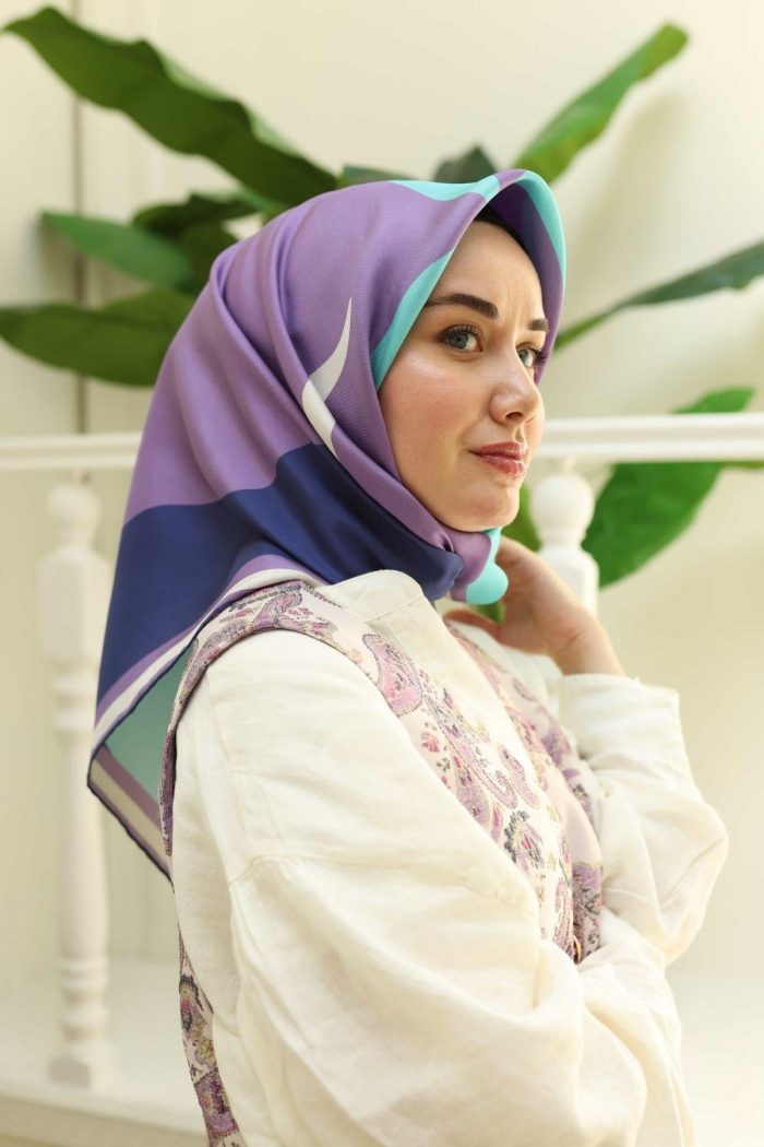 Silk Home Turkuaz Desenli Tivil İpek Eşarp 11400-39 - Görsel 1