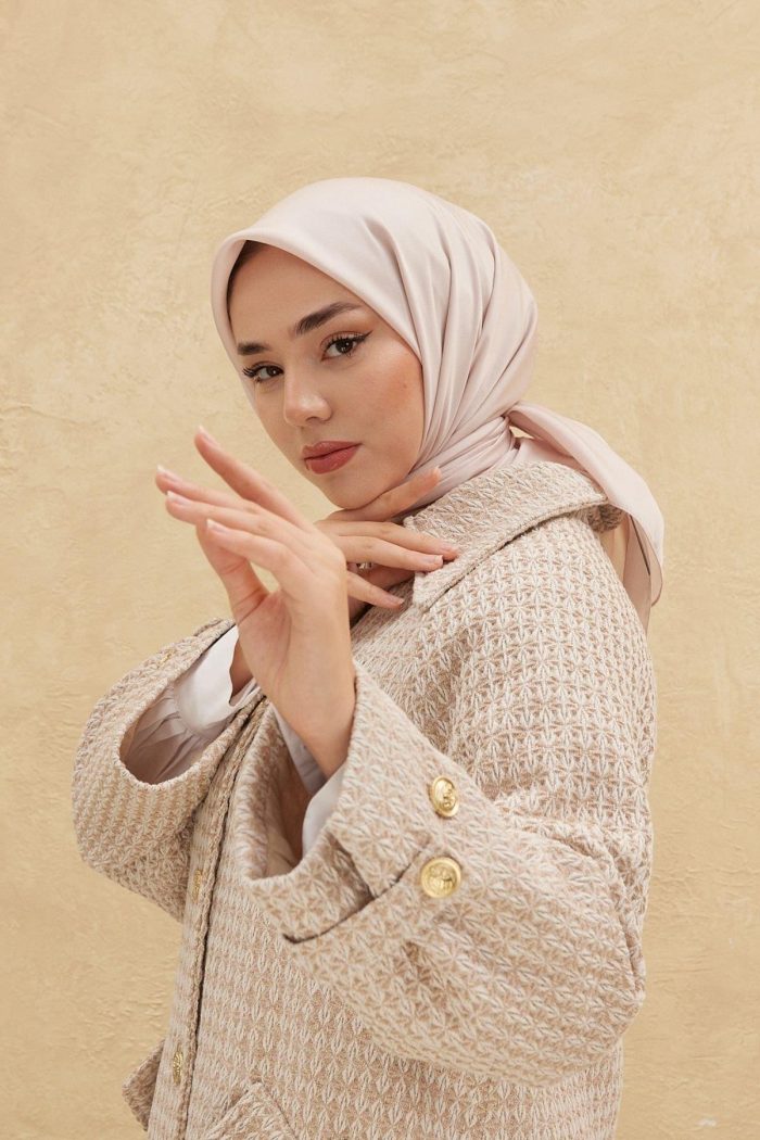 Silkhome Shiny Açık Bej Işıltılı Eşarp 32746 - Görsel 1