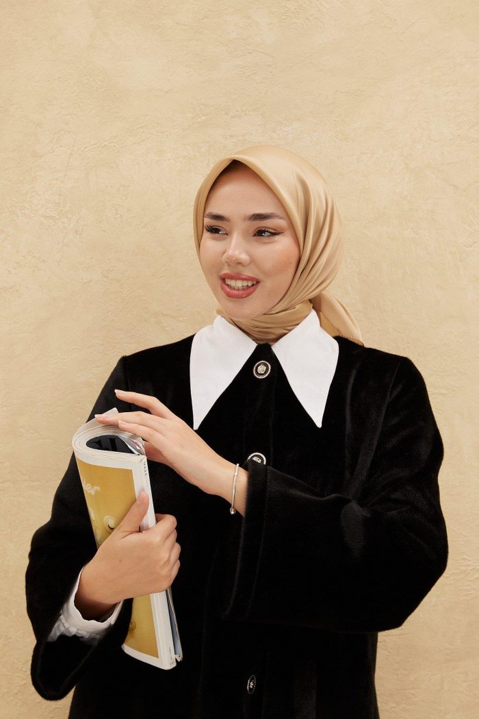 Silkhome Shiny Koyu Bej Işıltılı Eşarp 32739 - Görsel 1