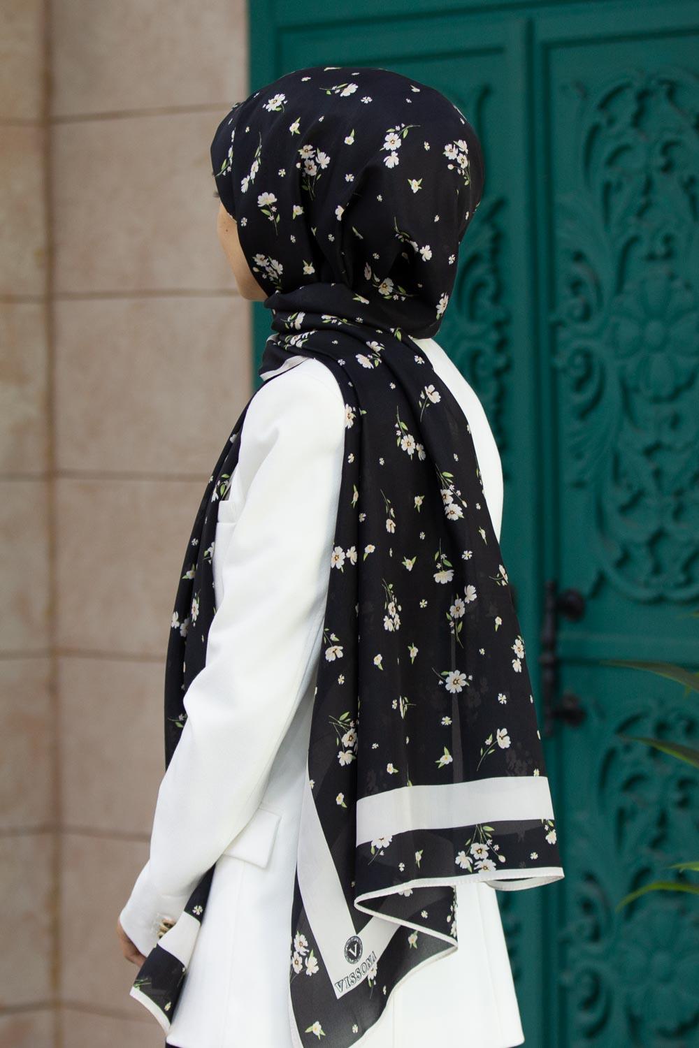 vissona-ipek-fresh-sal-60343-0001-siya-2b9a18 Vissona İpek Fresh Şal 60343-0001 Siyah-Krem Çiçek Desen - Görsel 1
