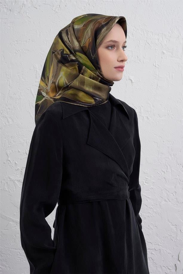 armine-sura-saf-ipek-esarp-9406-05-siy-3-5af2 Armine Sura Saf İpek Eşarp 9406 - 05 Siyah Karışık Desen - Görsel 1