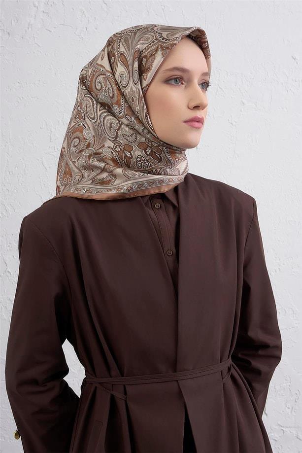 armine-sura-saf-ipek-esarp-9421-04-kre-bab2 ArmineTivil Saf İpek Eşarp 9421 - 04 Krem Karışık Desen - Görsel 1