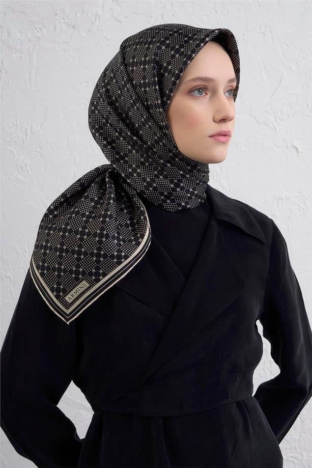 armine-sura-saf-ipek-esarp-9440-58-siy-16b-f9 Armine Sura Saf İpek Eşarp 9440 - 58 Siyah Puantiye Desen - Görsel 1