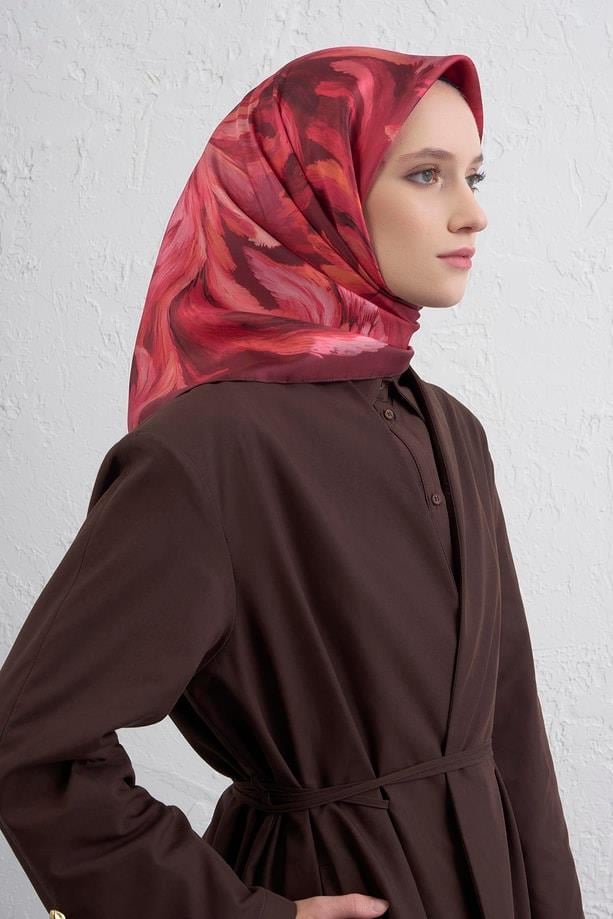 armine-tivil-saf-ipek-esarp-9423-07-bo-d8a-47 Armine Tivil Saf İpek Eşarp 9423 - 07 Bordo Karışık Desen - Görsel 1