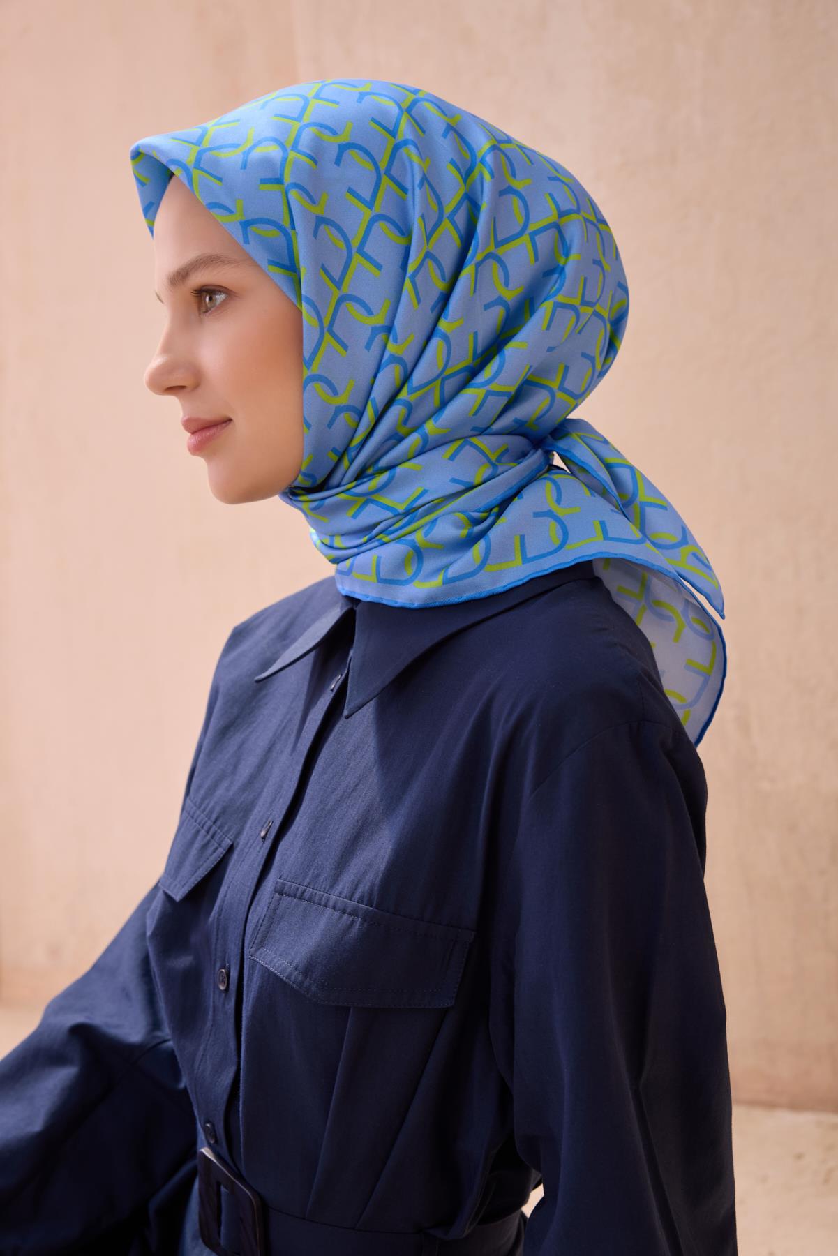 belli-tivil-saf-ipek-esarp-4102-57-mav-0d82ad Belli Tivil Saf İpek Eşarp 4102 - 57 Mavi Karışık Desen - Görsel 1