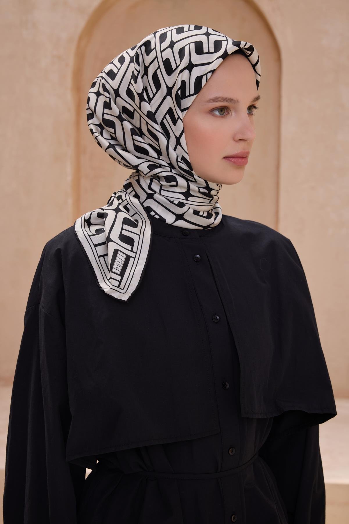 belli-tivil-saf-ipek-esarp-4118-88-bey-9c1-7b Belli Tivil Saf İpek Eşarp 4118 - 88 Beyaz Karışık Desen - Görsel 1